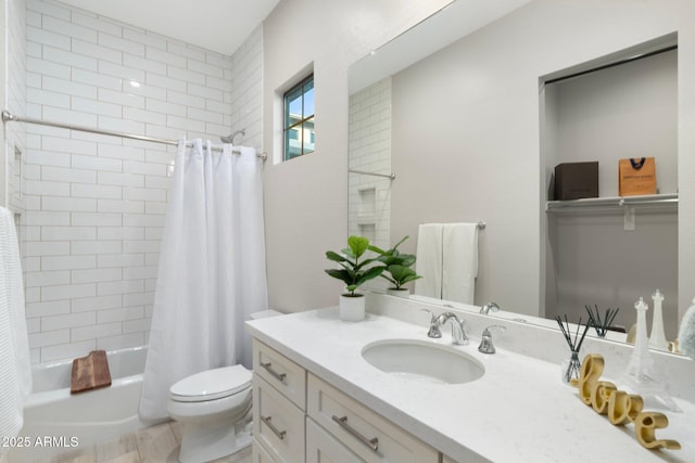 2656 E Oriole Dr, Gilbert, AZ 85297 - full bathroom featuring shower / bath combination with curtain, vanity, and toilet