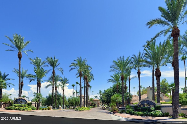 10068 E Cinnabar Ave, Scottsdale, AZ 85258 - view of street with sidewalks, curbs, and street lighting