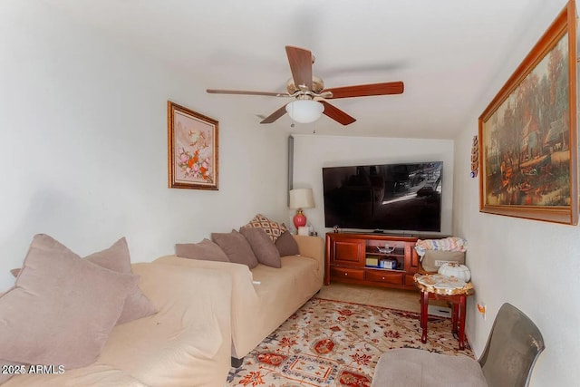 3121 W Greenway Rd, Phoenix, AZ 85053 - living room featuring ceiling fan