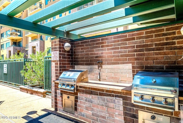 16 W Encanto Blvd Unit 26, Phoenix, AZ 85003 - view of patio / terrace