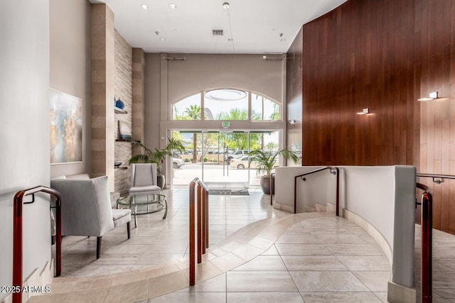 16 W Encanto Blvd Unit 26, Phoenix, AZ 85003 - building lobby with a high ceiling