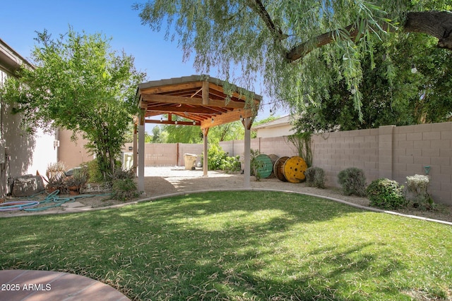 6428 W Eugie Ave, Glendale, AZ 85304 - view of yard featuring a patio