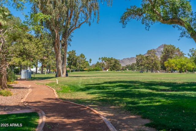 5221 N 24th St Unit 103, Phoenix, AZ 85016 - surrounding community featuring a mountain view and a yard