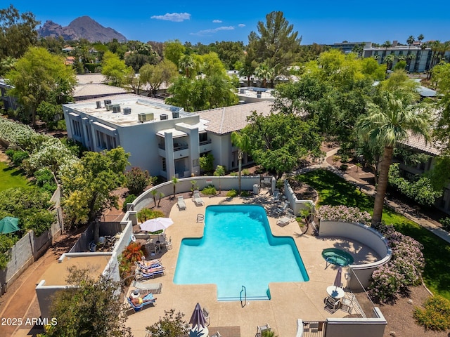 5221 N 24th St Unit 103, Phoenix, AZ 85016 - community pool with a mountain view and a patio
