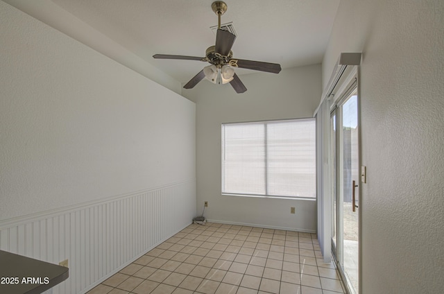 522 W Dennis Ct, Tempe, AZ 85283 - spare room featuring light tile patterned flooring and a ceiling fan