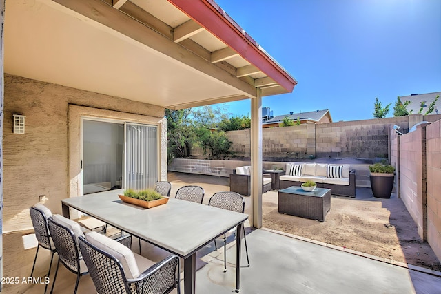 522 W Dennis Ct, Tempe, AZ 85283 - fenced backyard with a patio area, outdoor lounge area, and outdoor dining area