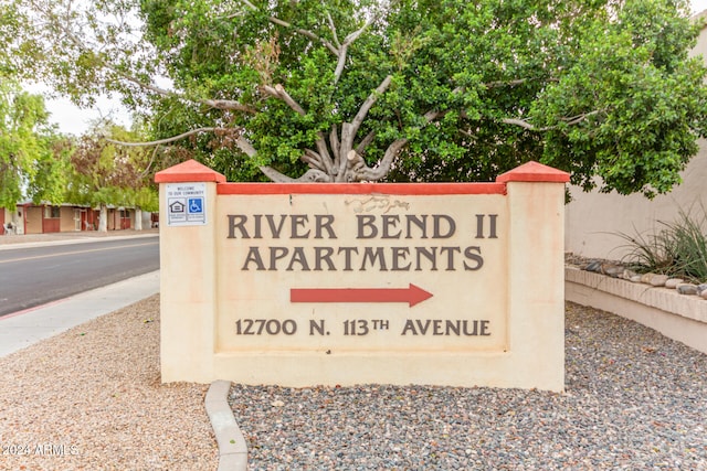 view of community / neighborhood sign