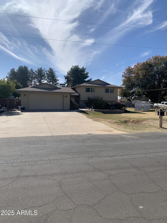 view of front facade featuring a garage