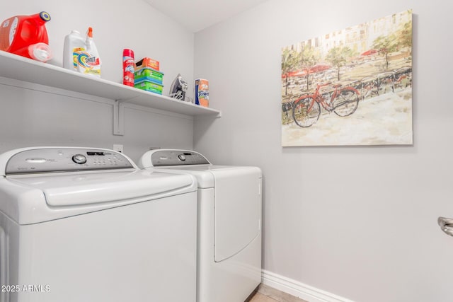905 S Osborn Ln, Gilbert, AZ 85296 - laundry room with separate washer and dryer