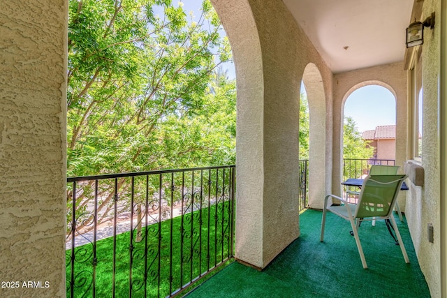905 S Osborn Ln, Gilbert, AZ 85296 - view of balcony