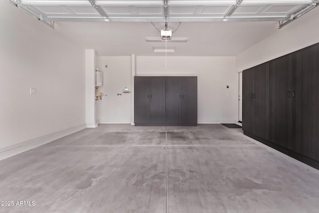 7086 W Spur Dr, Peoria, AZ 85383 - garage with a garage door opener
