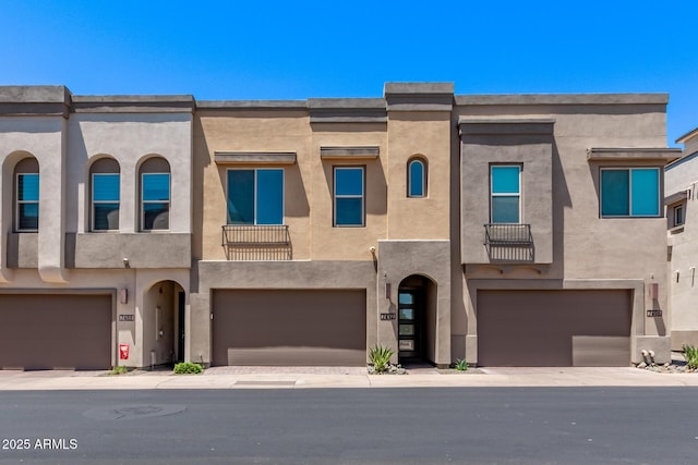 7492 E Via De Luna Dr, Scottsdale, AZ 85255 - multi unit property with an attached garage and stucco siding