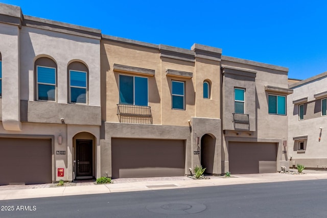 7492 E Via De Luna Dr, Scottsdale, AZ 85255 - multi unit property with an attached garage and stucco siding