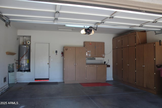 34464 N 68th Way, Scottsdale, AZ 85266 - garage featuring gas water heater and a garage door opener