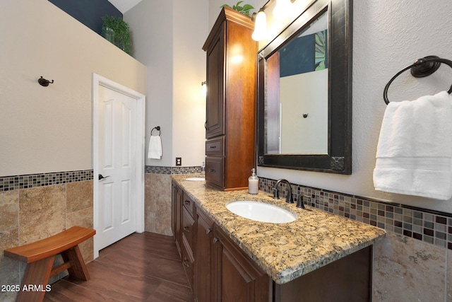 26647 N 43rd St N, Cave Creek, AZ 85331 - full bath featuring tile walls, double vanity, and a wainscoted wall