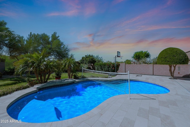 26647 N 43rd St N, Cave Creek, AZ 85331 - view of pool at dusk