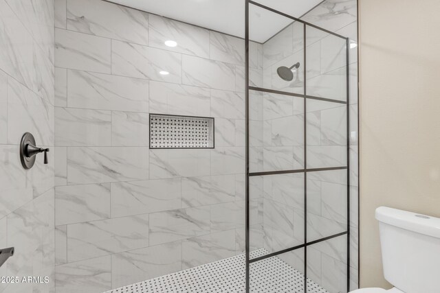 7607 N 42nd Ln, Phoenix, AZ 85051 - bathroom with walk in shower and toilet
