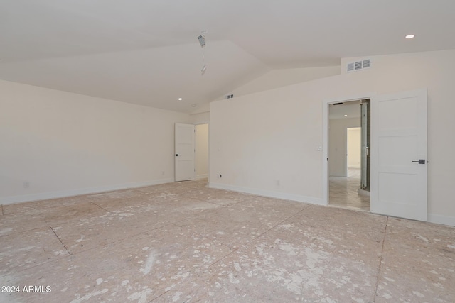 6312 N 13th St, Phoenix, AZ 85014 - unfurnished room featuring lofted ceiling, recessed lighting, and baseboards