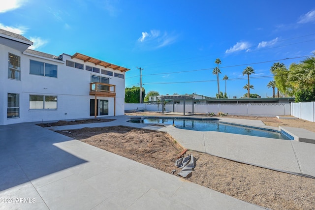 6312 N 13th St, Phoenix, AZ 85014 - view of pool with a fenced backyard and a patio