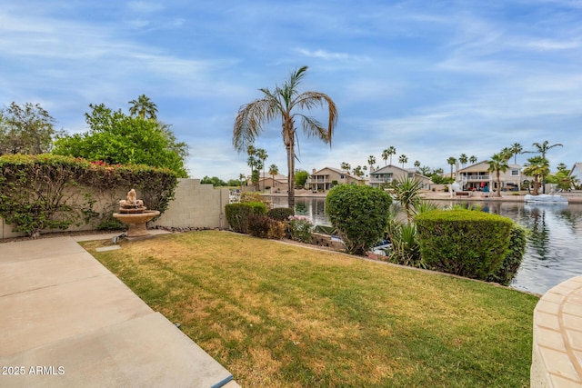 1146 W Sea Fog Dr, Gilbert, AZ 85233 - view of yard featuring a residential view and a water view