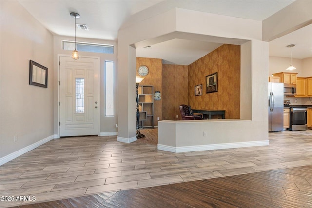 4667 E County Down Dr, Chandler, AZ 85249 - entrance foyer with light wood-style floors