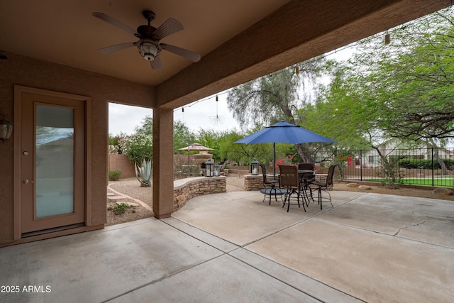 2221 W Calle De Las Estrella Way, Phoenix, AZ 85085 - fenced backyard with outdoor dining area, a ceiling fan, and a patio
