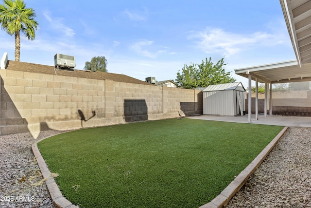 2313 N 87th Way, Scottsdale, AZ 85257 - view of yard featuring a patio