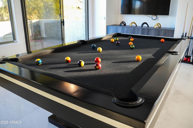 rec room featuring pool table