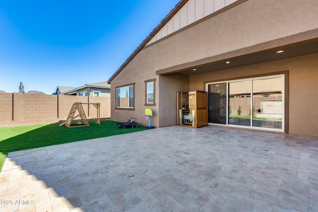 7694 W Desert Spoon Dr, Peoria, AZ 85383 - view of patio