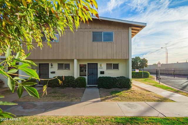 view of front of home