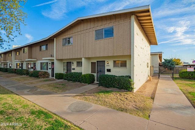 view of townhome / multi-family property