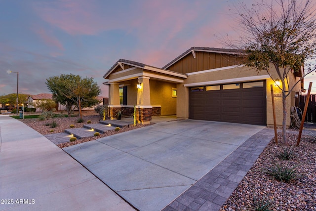 view of front facade featuring a garage