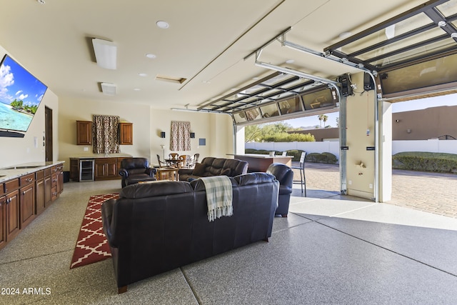 10125 E Cortez Dr, Scottsdale, AZ 85260 - garage featuring wine cooler
