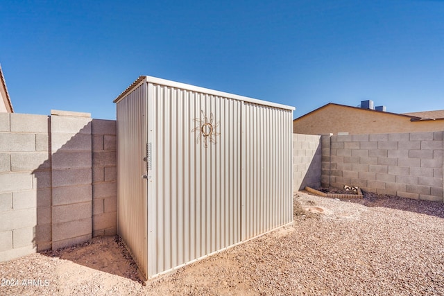 view of outbuilding