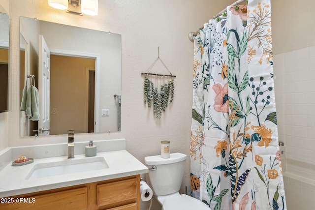 4918 W Wahalla Ln, Glendale, AZ 85308 - full bath featuring vanity and a shower with shower curtain