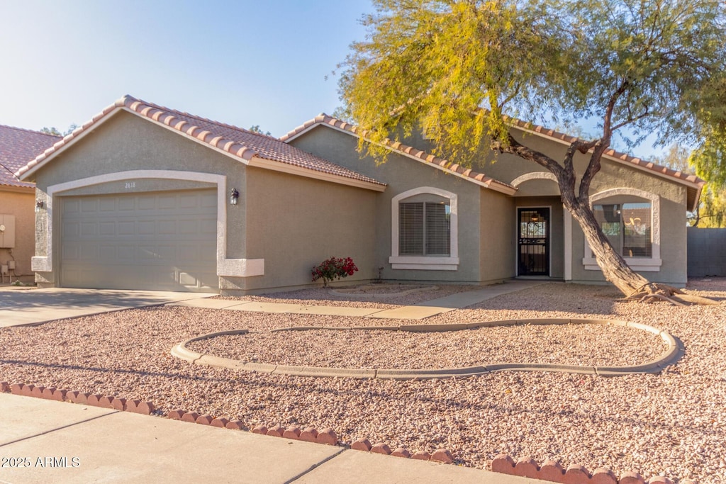 view of front facade with a garage