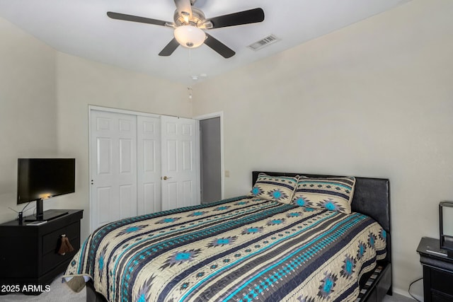 23813 S Pleasant Way, Sun Lakes, AZ 85248 - bedroom with carpet flooring, ceiling fan, visible vents, and a closet