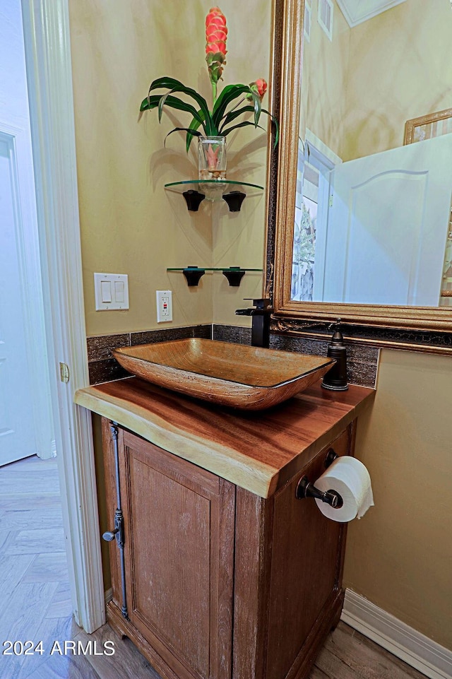 bathroom with vanity