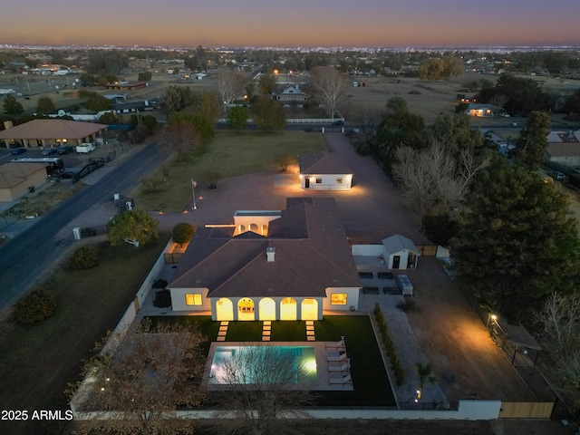 view of aerial view at dusk