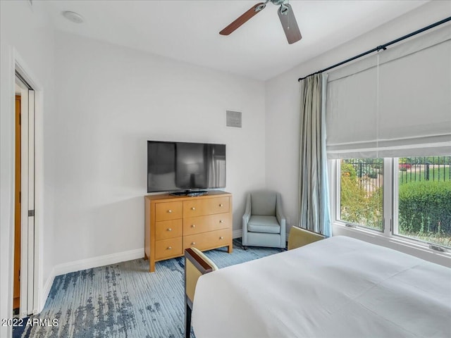 bedroom with ceiling fan