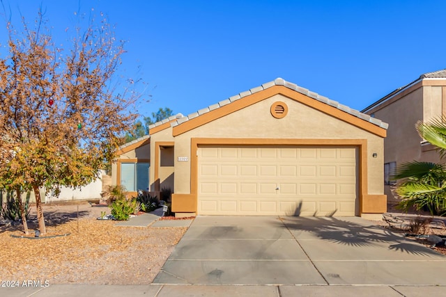 view of front facade with a garage