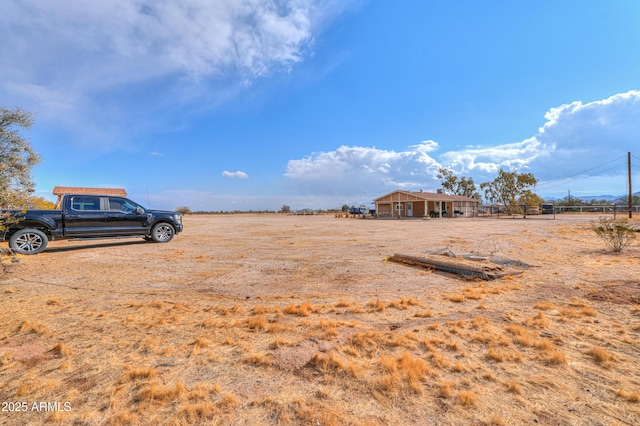 view of yard featuring a rural view