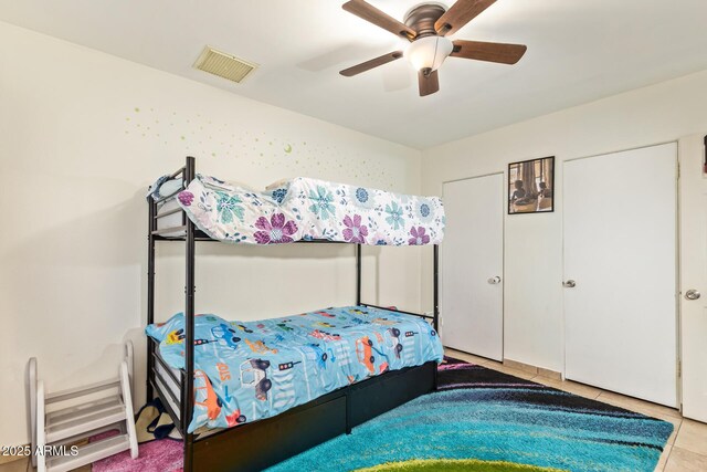 bedroom featuring a ceiling fan