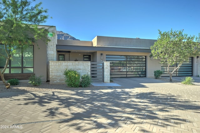 view of front of home featuring a garage