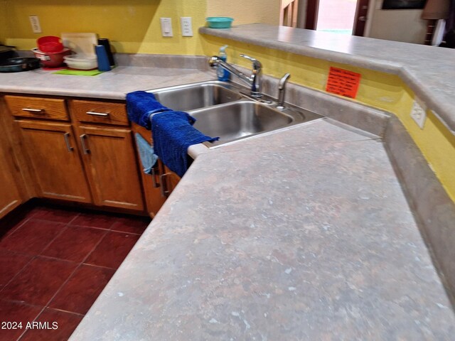 kitchen featuring sink