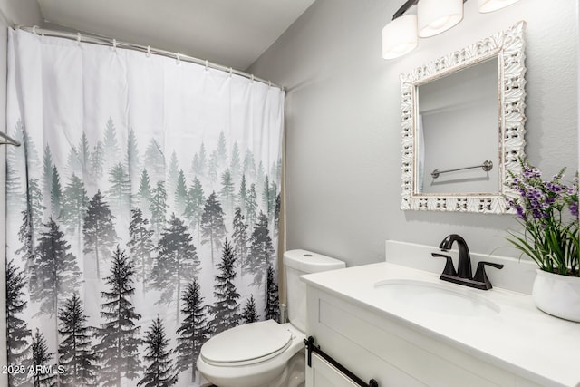 full bath featuring curtained shower, vanity, and toilet