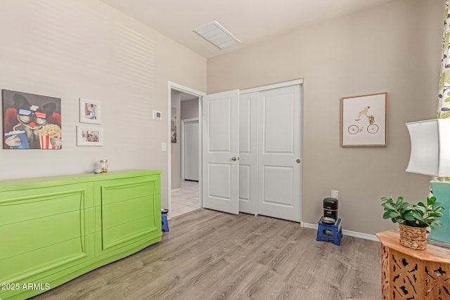 9429 E Grapefruit Dr, Florence, AZ 85132 - living area with wood finished floors
