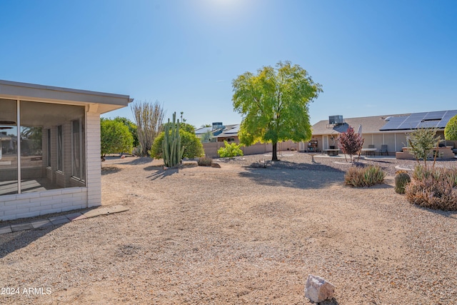 view of yard featuring a patio