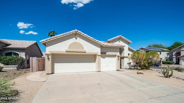 view of front facade featuring a garage