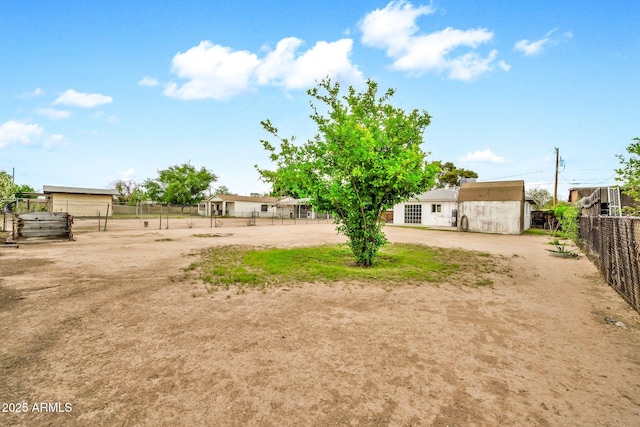 508 S Pasadena, Mesa, AZ 85210 - view of yard featuring fence
